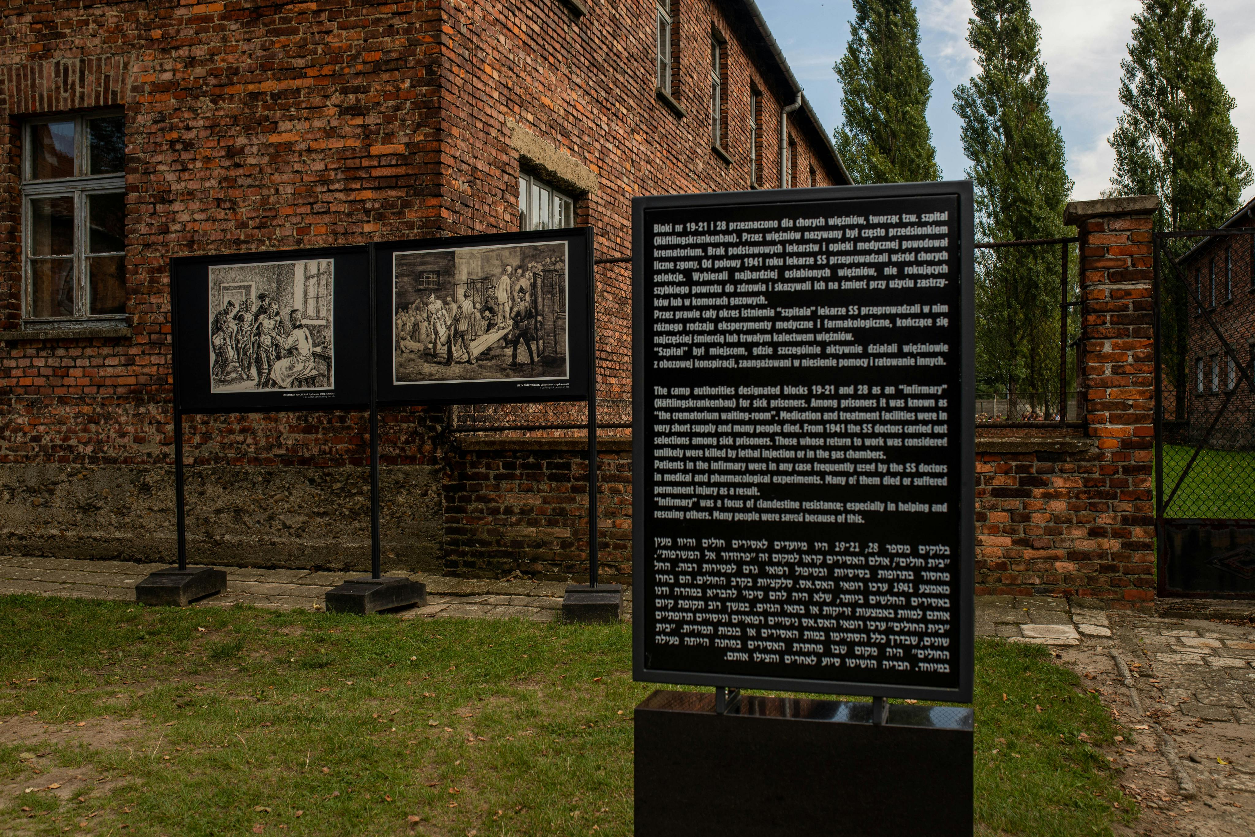 Auschwitz-Birkenau: Selbstgeführter Rundgang + Transport — 7