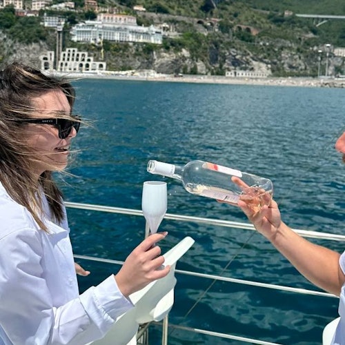 Costa Amalfitana y Positano: Excursión en barco con aperitivo y baño + Excursión de un día desde Salerno