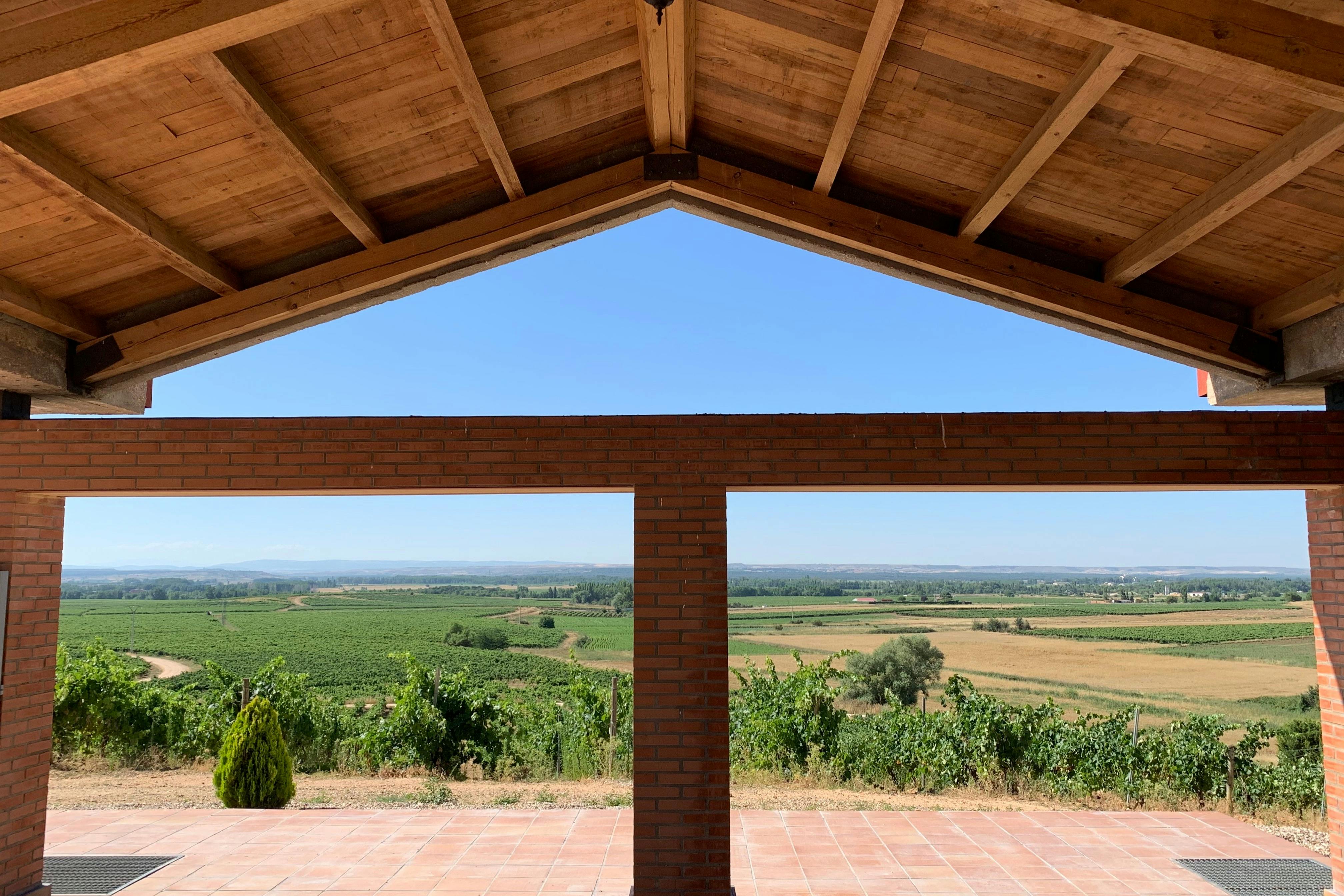 Vistas desde el mirador de la bodega.