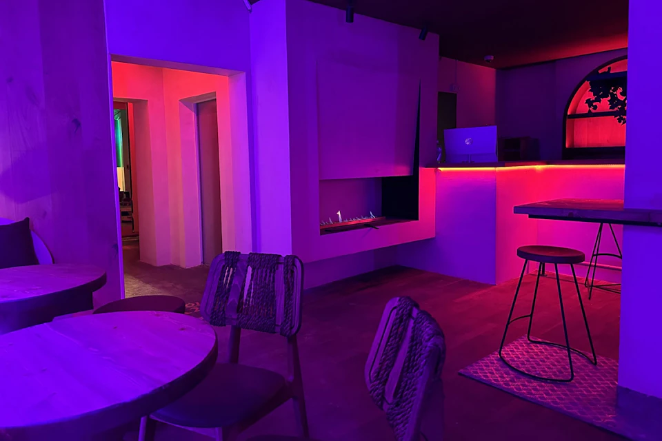 An insight into the normally tempered bar area.