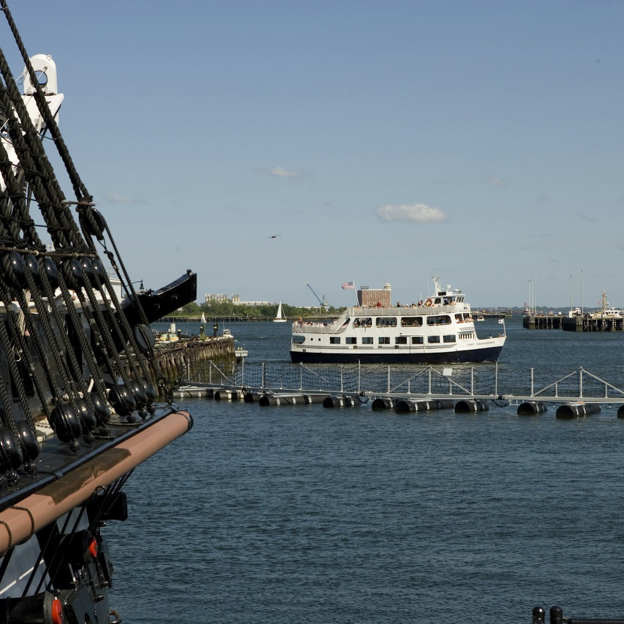 Crucero al atardecer por el Puerto de Boston - Alojamientos en Boston