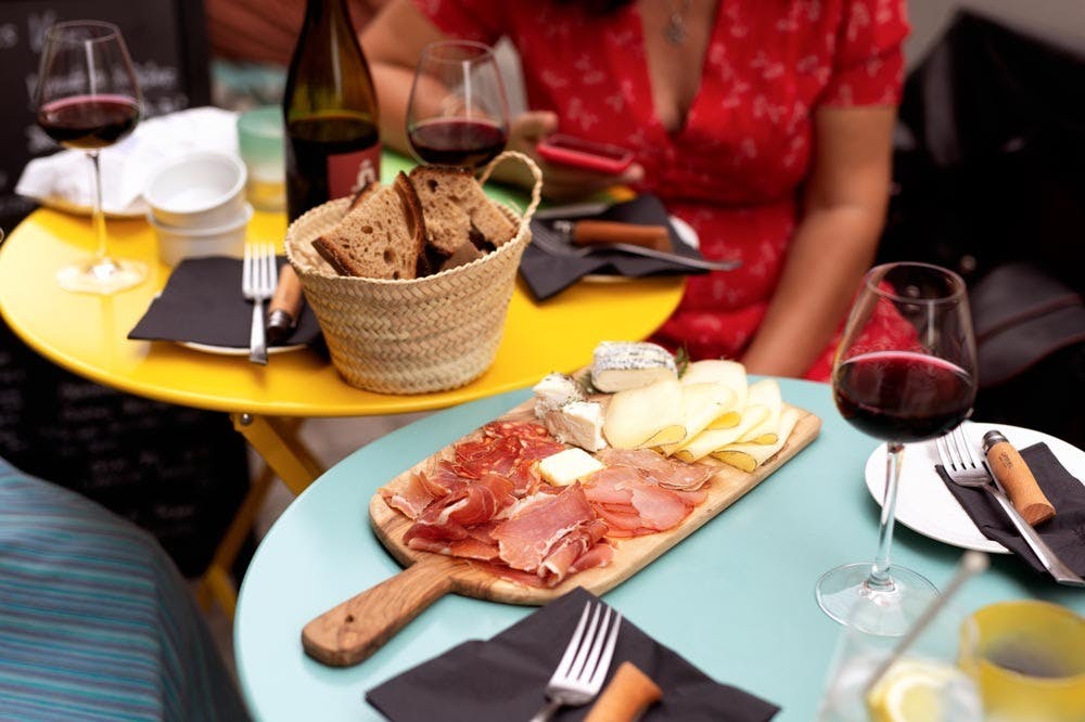 Chartrons Bordeaux: Food Tour in the Wine District - Photo by Bordeaux a Dream
