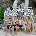 Maya Bay, populair geworden door de film "The Beach" met Leonardo DiCaprio