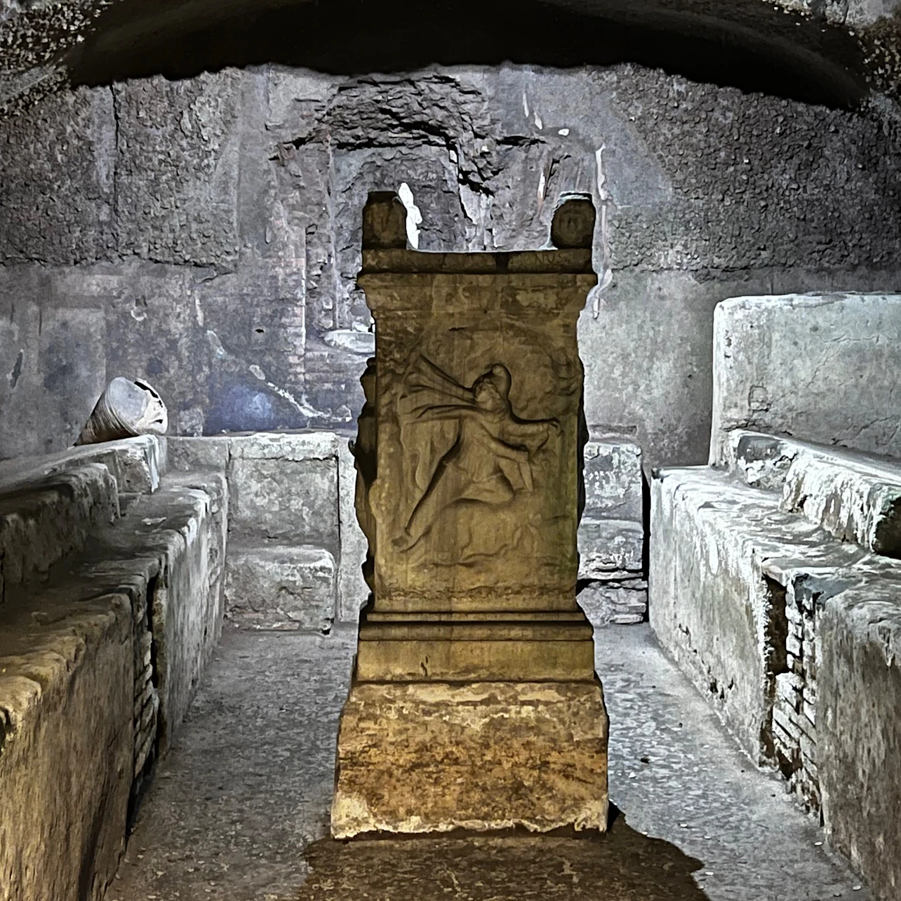 Basilica San Clemente: Underground Guided Tour