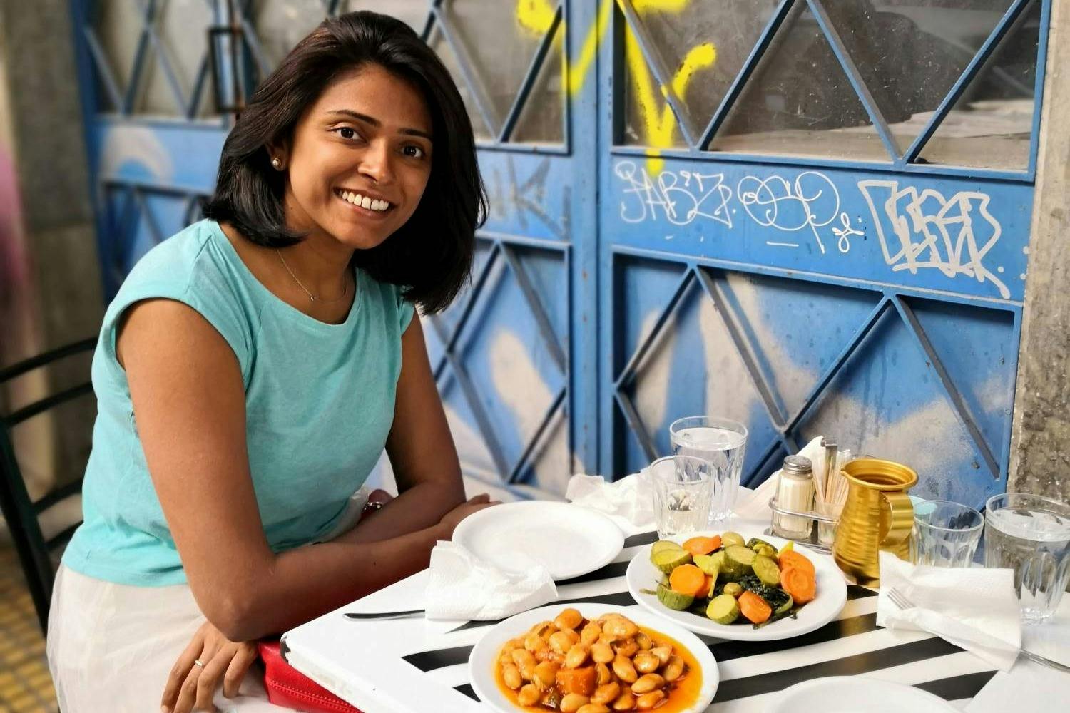 Ένα ελληνικό δείπνο με παραδοσιακά πιάτα