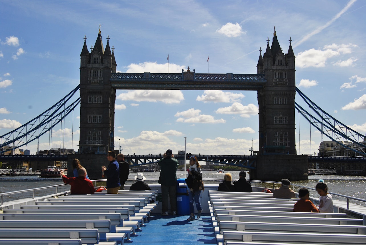 Crociera sul Tamigi: Da Westminster alla Torre di Londra - Alloggi in London