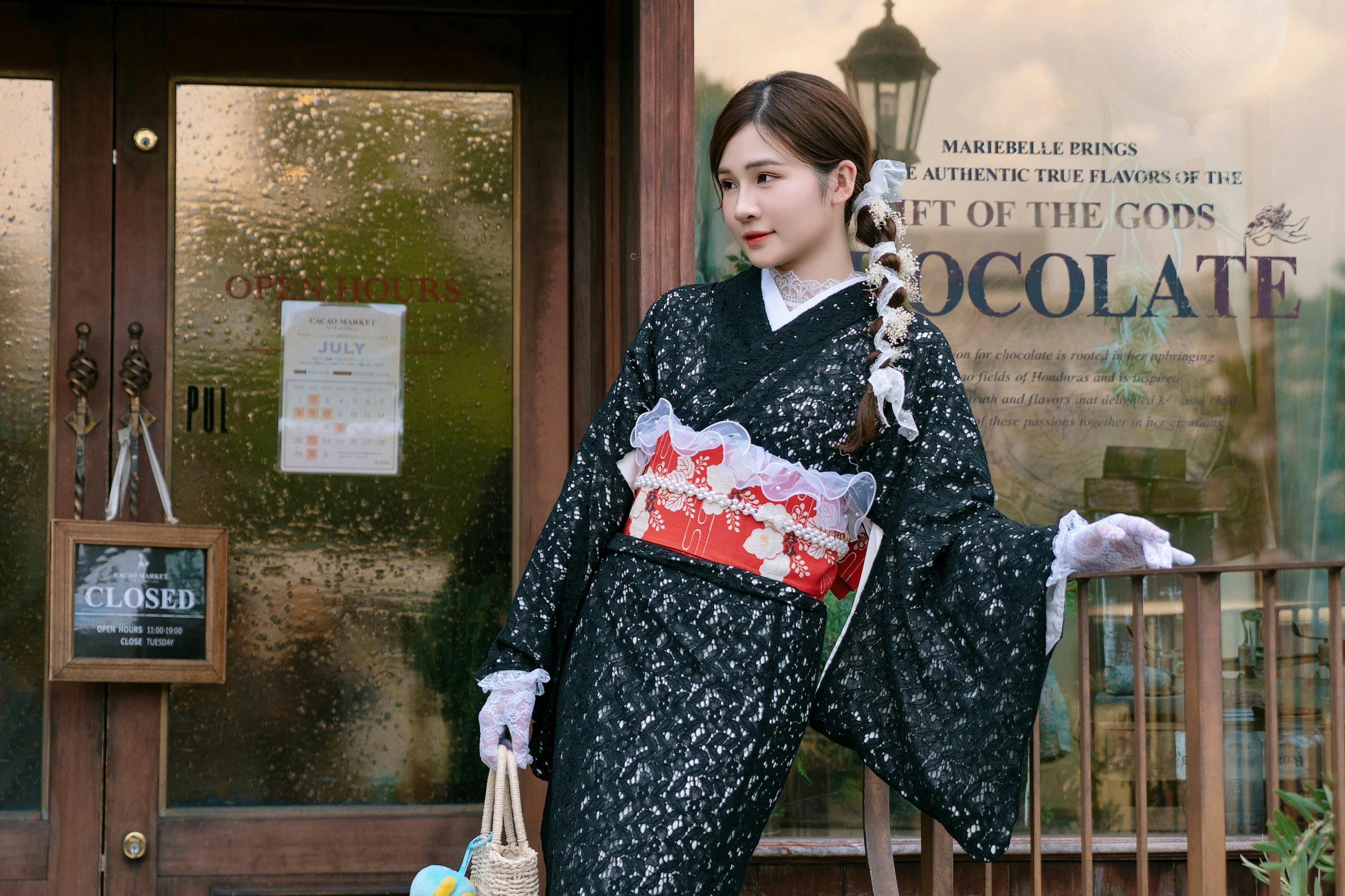 Kyoto, Gion-Shijo & Yasaka Shrine: Summer Women's Kimono Rental + Photography Service - Photo 2