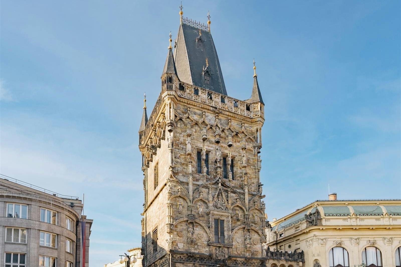 Пороховые ворота башни