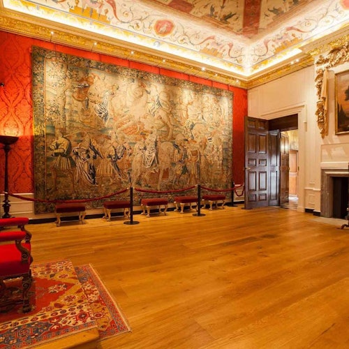 Visita semiprivada al Palacio y Jardines de Kensington con exposición de estilo real