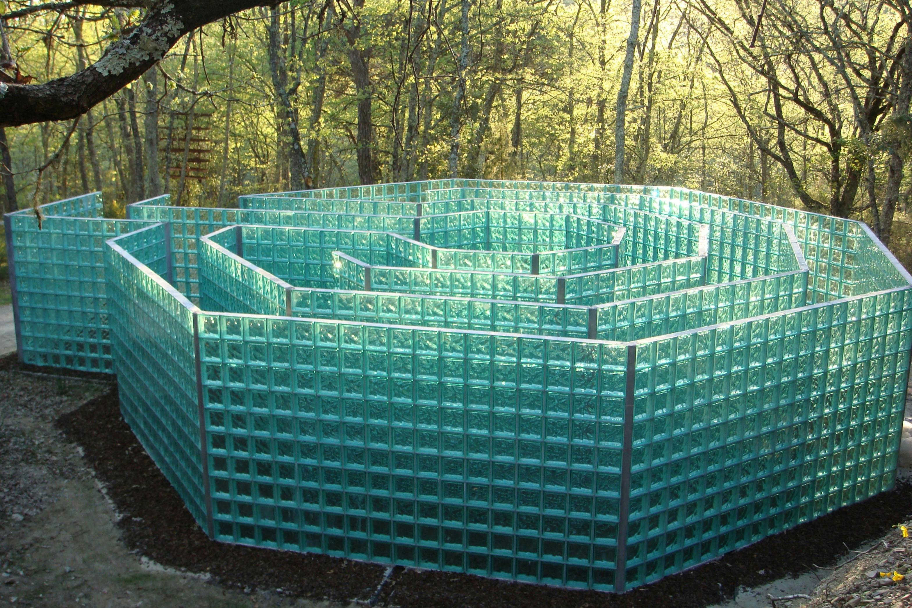 Labyrinth by Jeff Saward (UK)