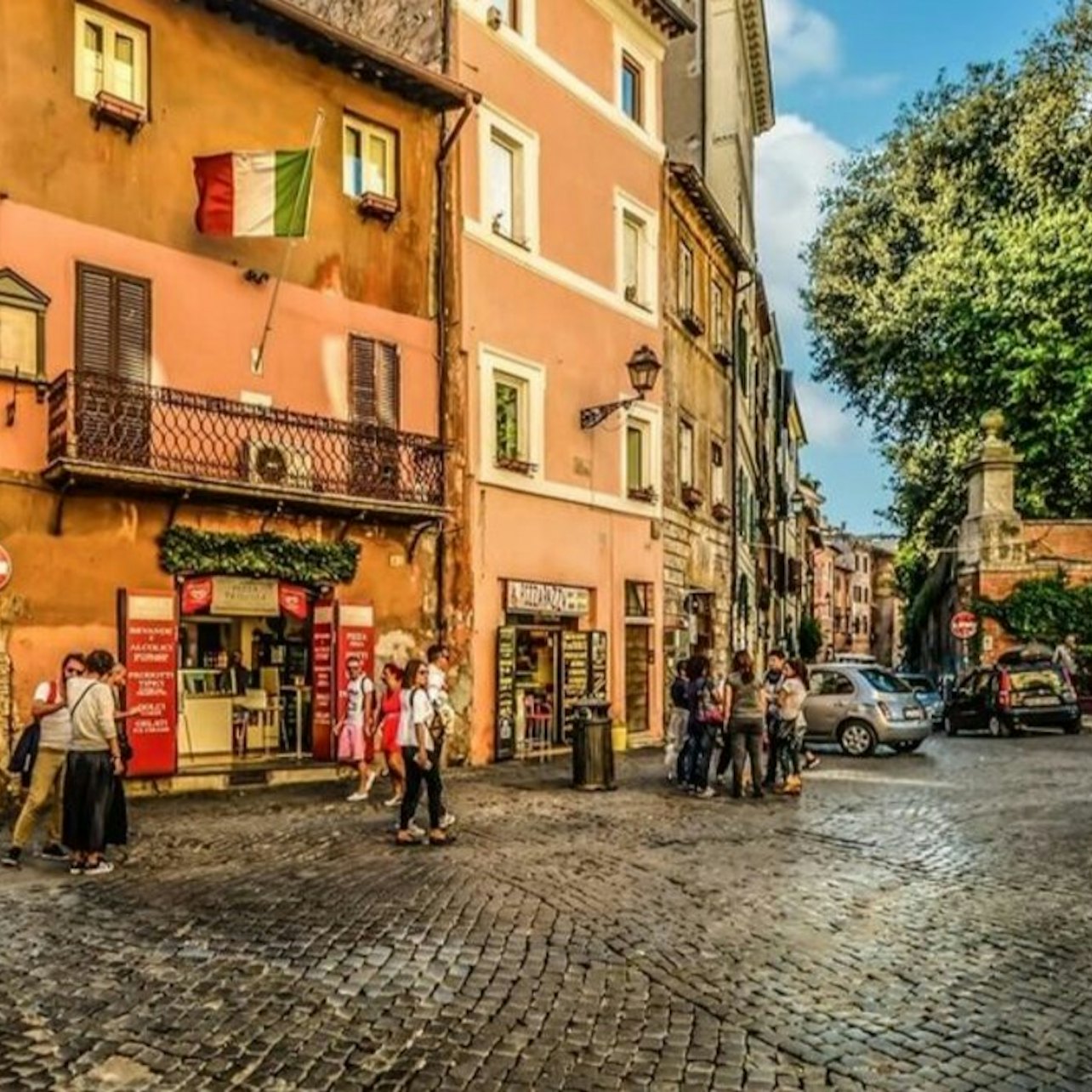 Roma: Trastevere Evening Food Stroll com Jantar e Vinho - Acomodações em Roma