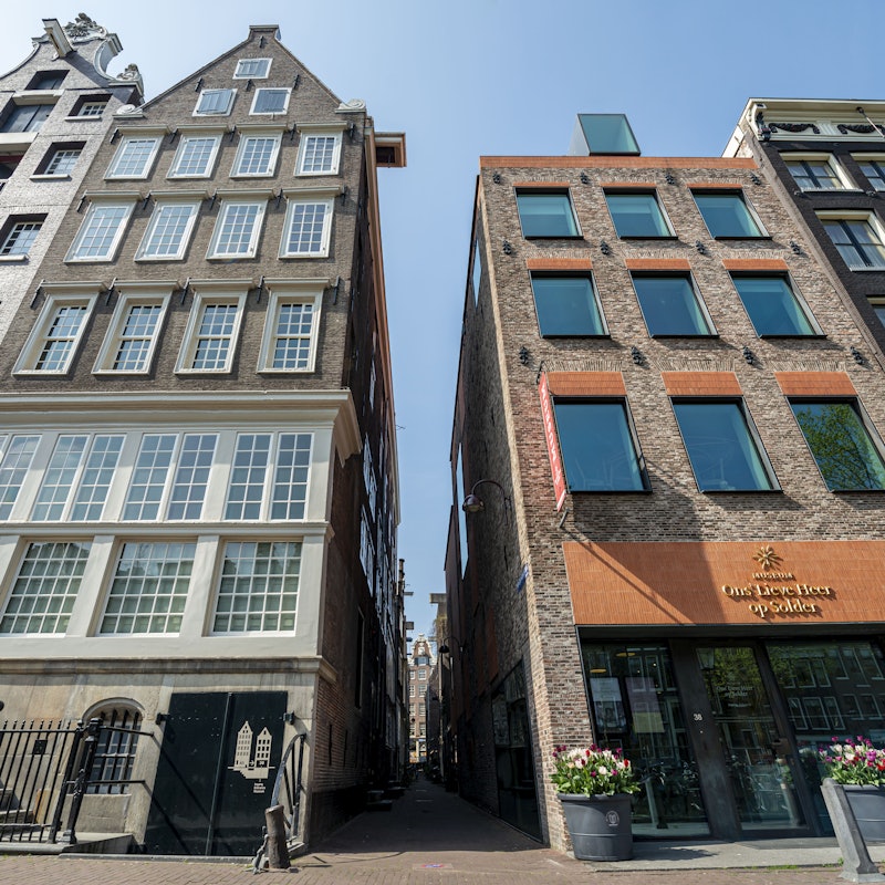 Билеты В Музей On'S 'Lieve Heer Op Solder | Tiqets