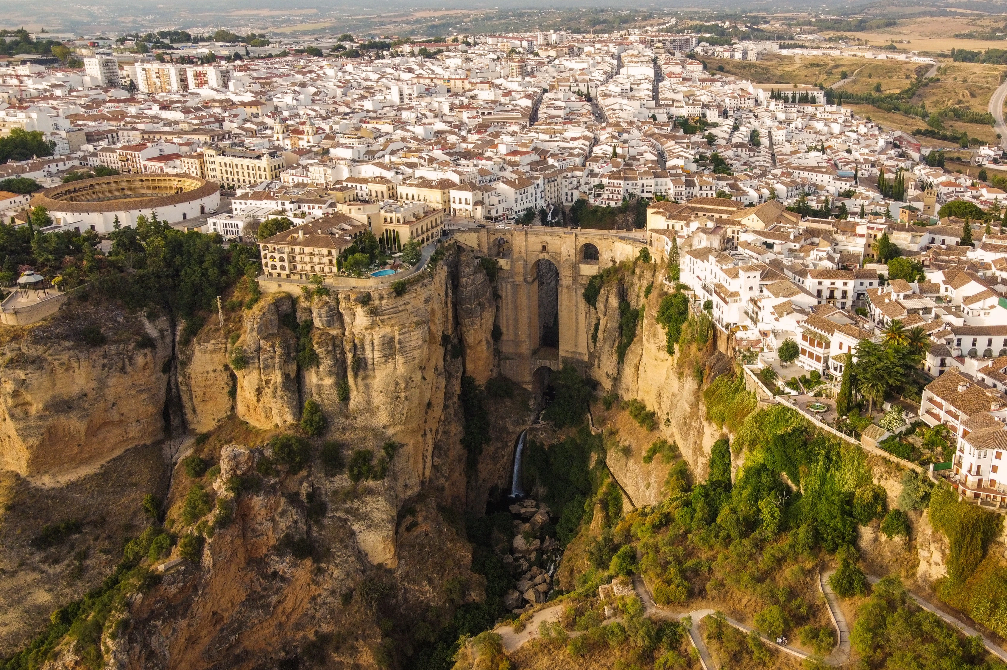 Ronda: Guided Day Trip from Granada