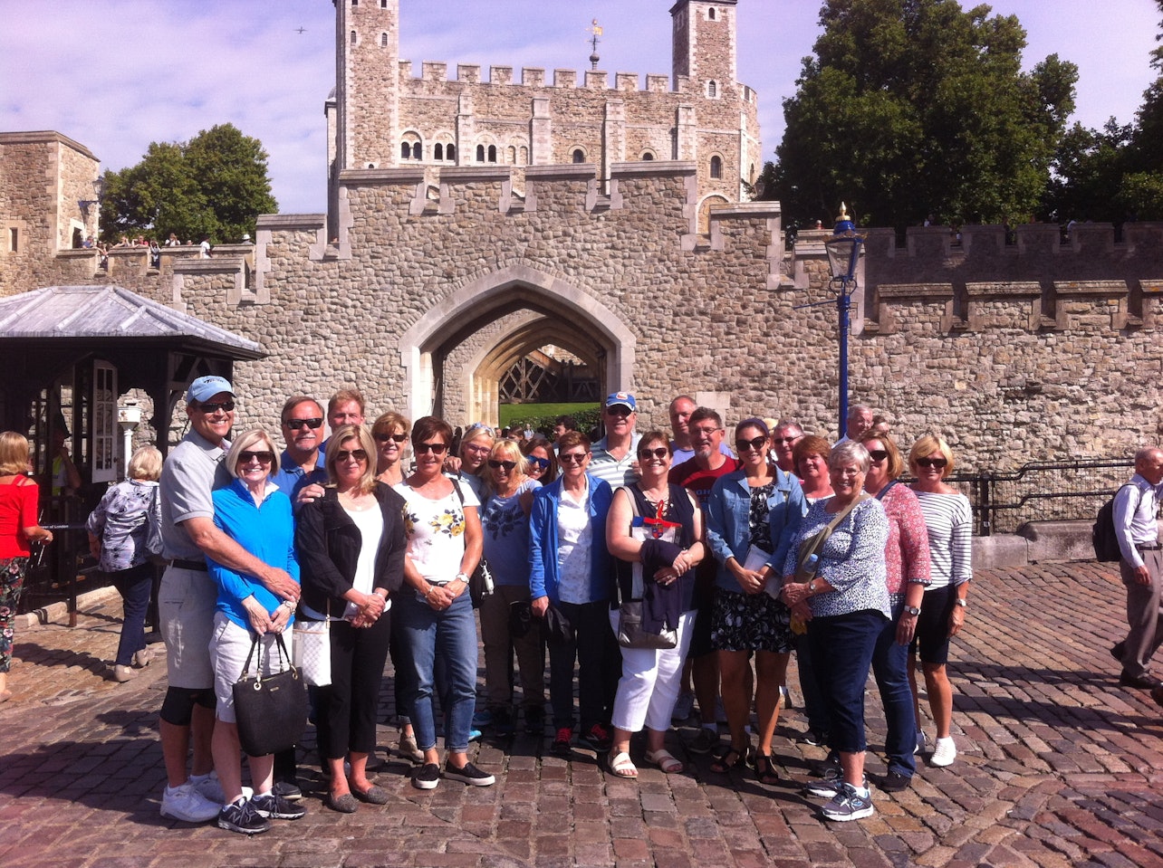 Early-Access Tower of London: Complete Tour with Crown Jewel & Opening Ceremony - Accommodations in London
