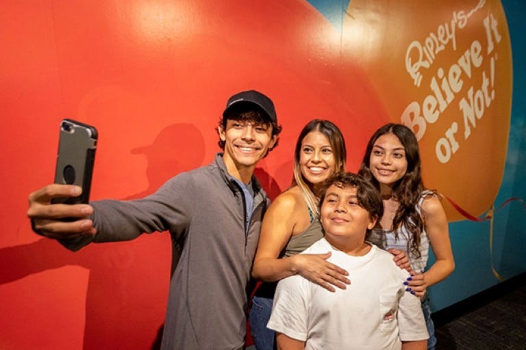 Ripley 's Believe It or Not! 5-Atractions Pass - Grand Prairie