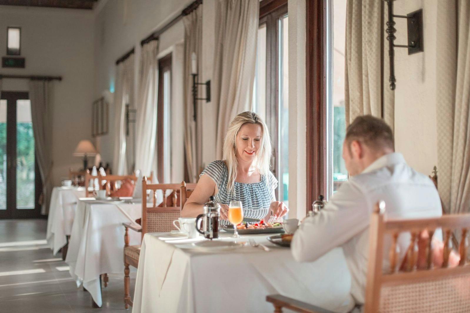 Dubai: Guided Luxury Desert Safari + Breakfast + Transfers - Photo 7