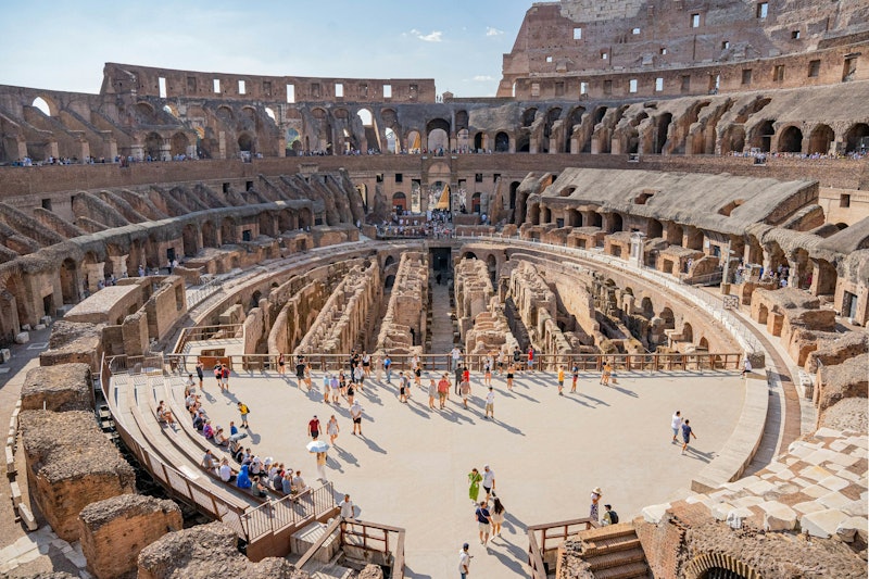 Rome Trastevere: Underground Walking Tour + Colosseum