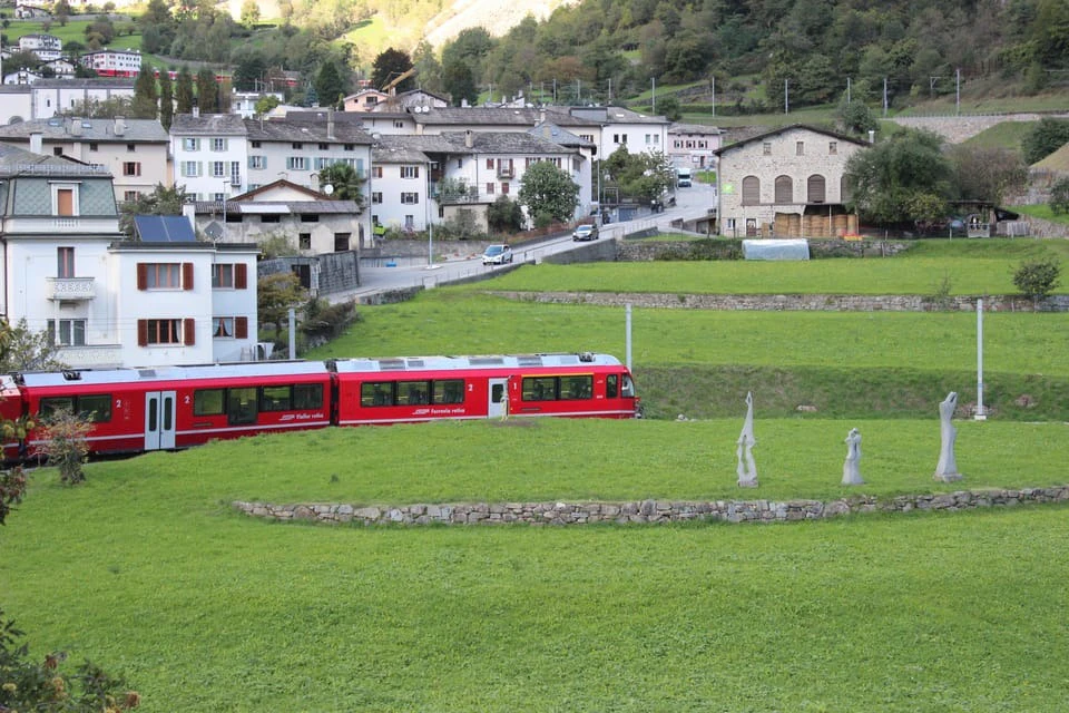 Bernina regional train