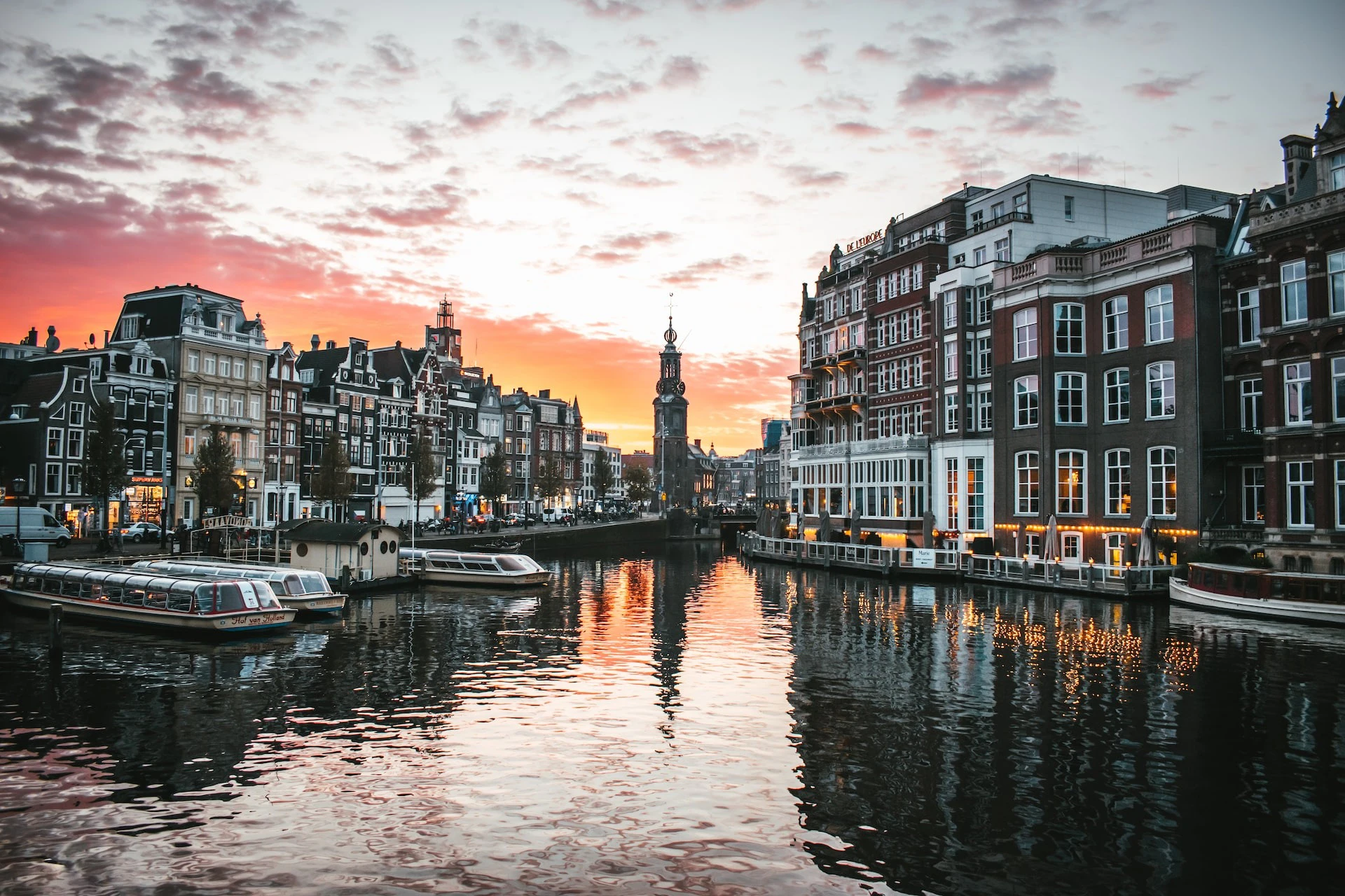 Amsterdam: Self-Guided Red Light District Photography Tour