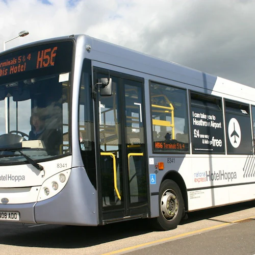 London: Bus Transfer To/From Heathrow Airport and Heathrow Renaissance Hotel