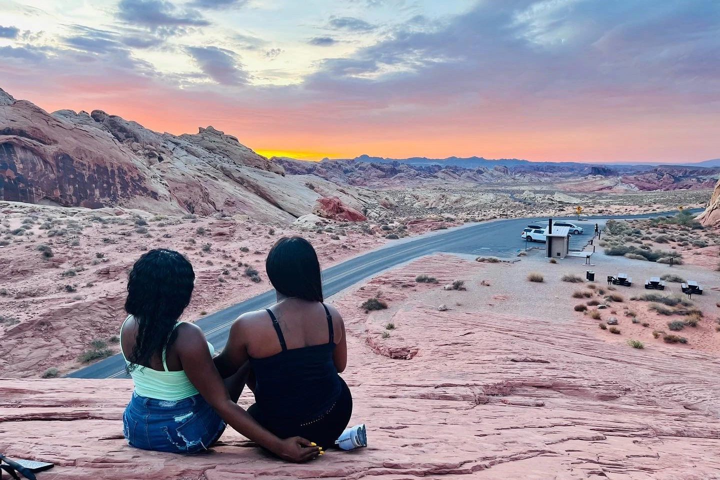 Valley of Fire: Guided Sunset Tour from Las Vegas