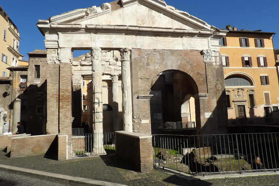 Portico d 'Ottavia