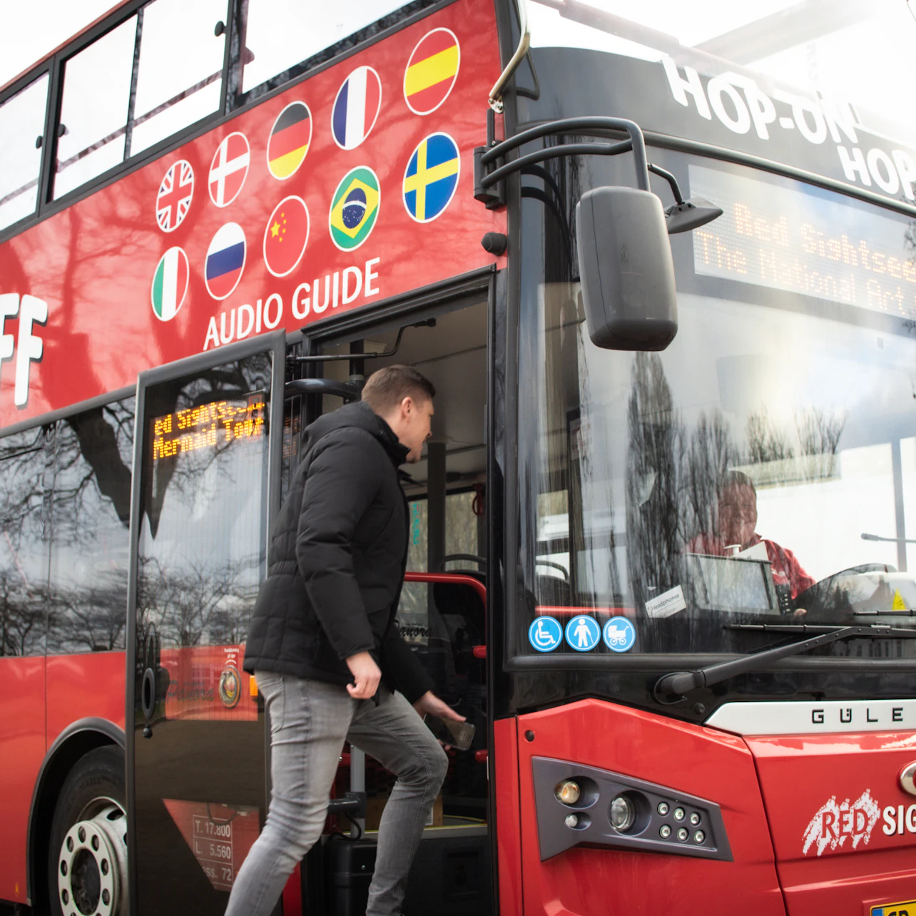 Red Sightseeing Copenhagen: 24H Hop-on Hop-Off Bus and Boat Tour in Copenhagen β Tiqets