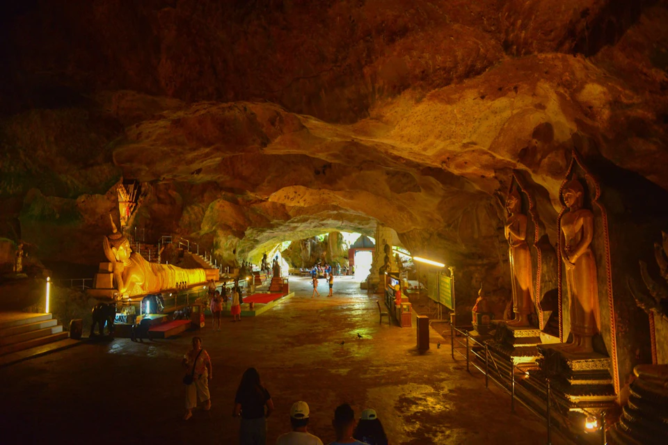 James Bond Island & Phang Nga Bay: Longtail Boat Tour from Phuket + Transfers