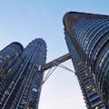 Außenansicht der Petronas Twin Towers