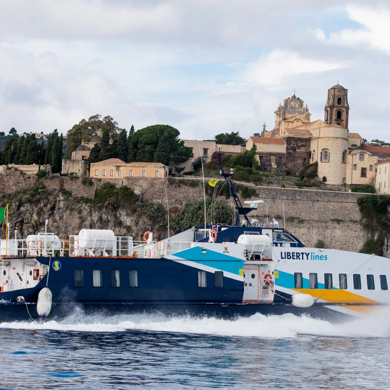 Islas Eolias: Ferry de ida de Lípari a Milazzo