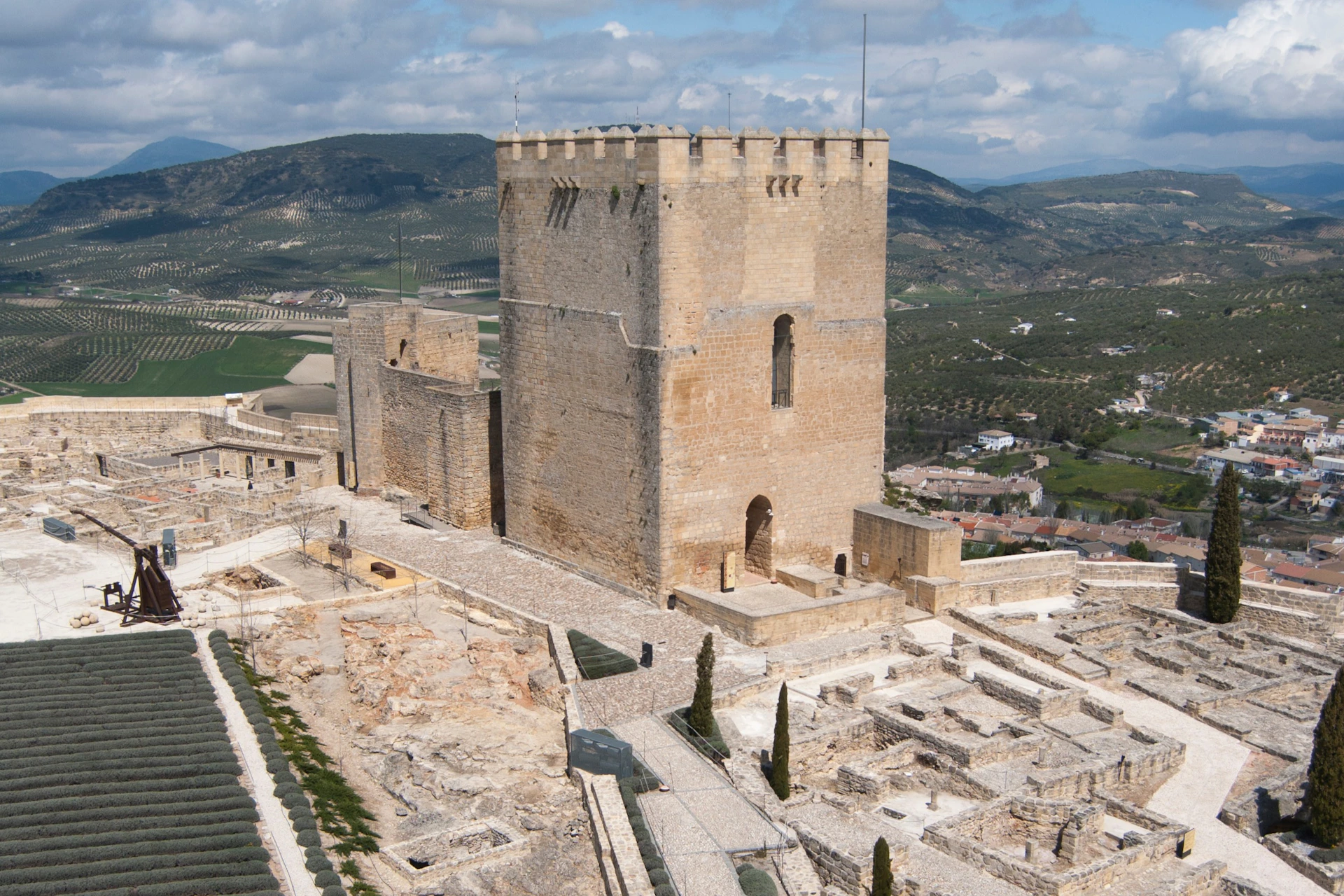 Alcazaba y entramado urgano de la Fortaleza de la Mota