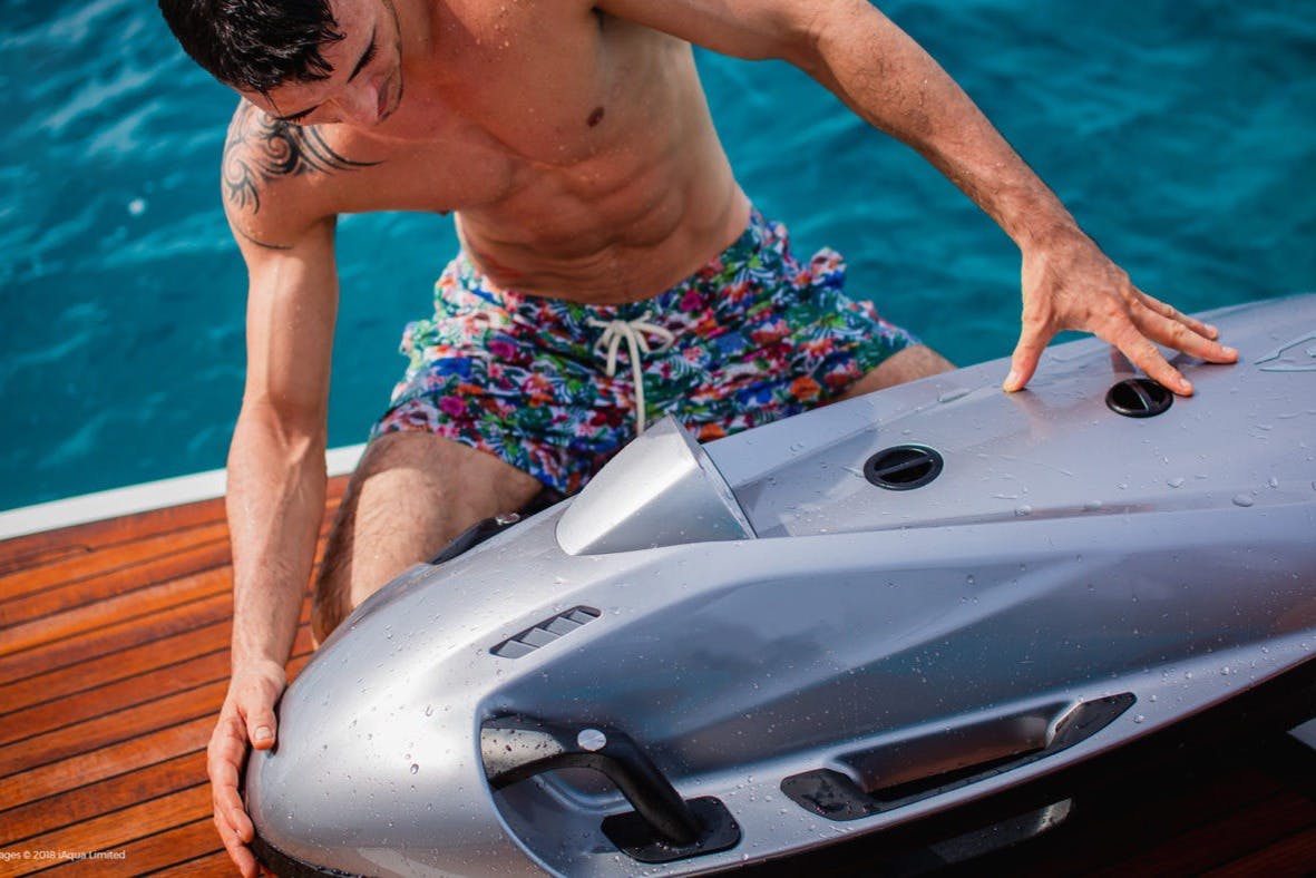 Μεγέθυνση κάτω από το νερό με ταχύτητες έως και 25 km/h