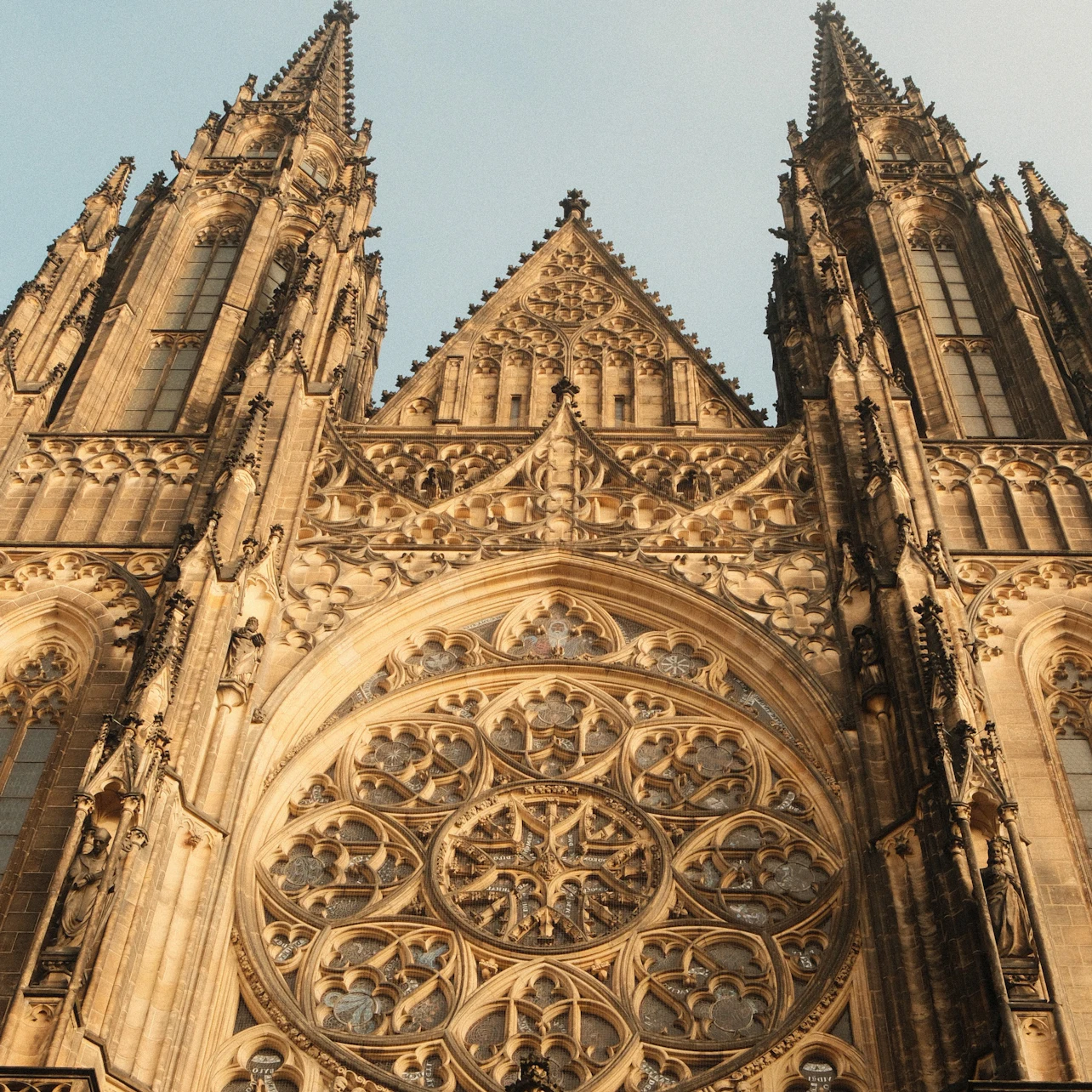 Prague Castle: Entry Ticket in Prague β Tiqets
