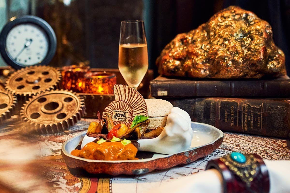 Cirque du Soleil JOYÀ, VIDAFEL