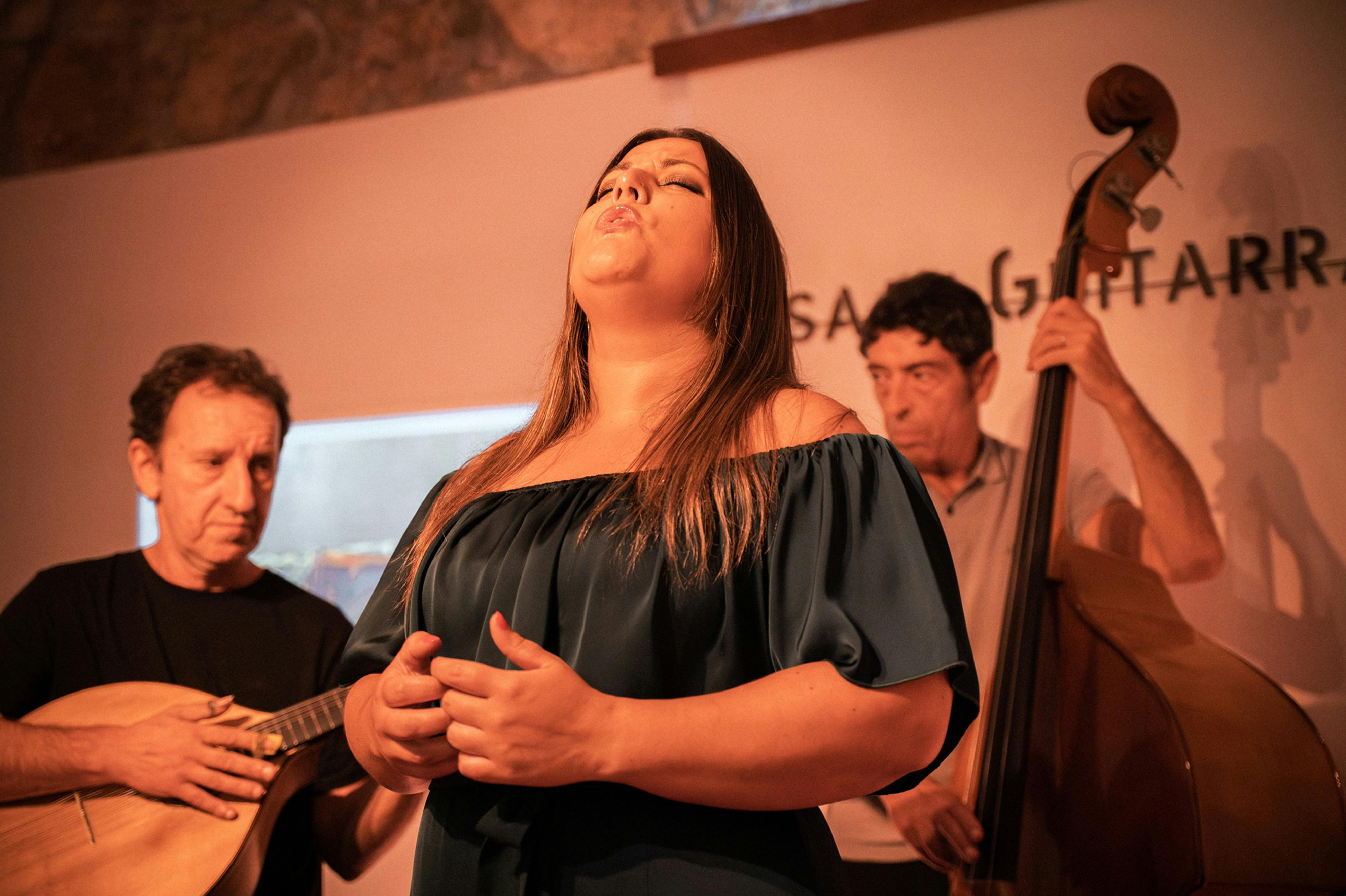 Porto: Fado Concert in Casa da Guitarra with Port Wine - Photo 5
