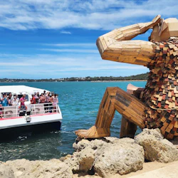 Mandurah: Giant & Dolphin Guided Sightseeing Cruise