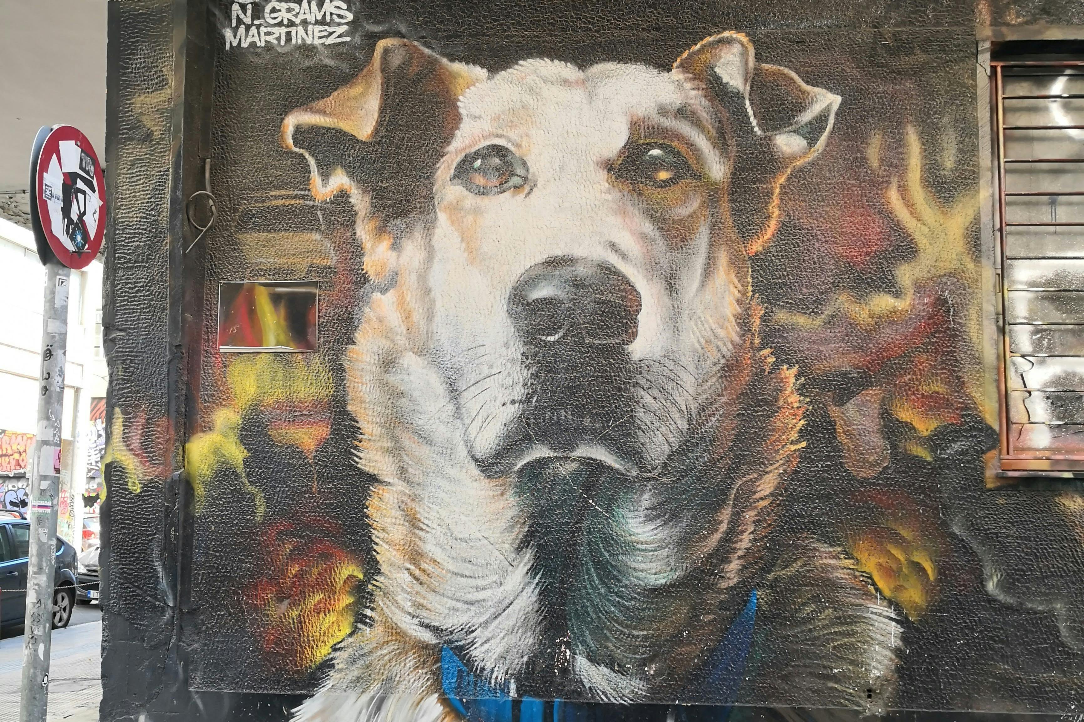 Mural per a gossos "Loukanikos"