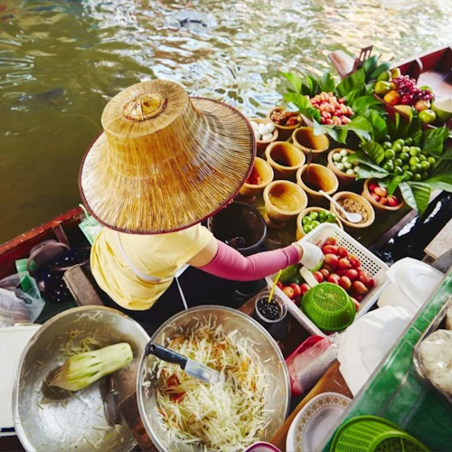 Bangkok: Damnoen Saduak Floating Market Guided Tour + Paddle Boat Ride - Photo 3