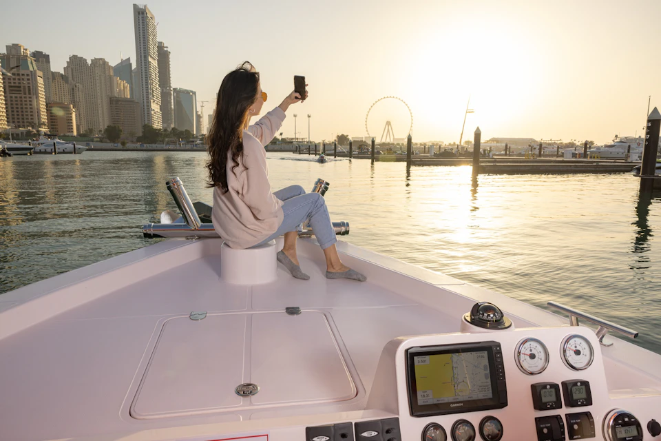 A happy guest onboard