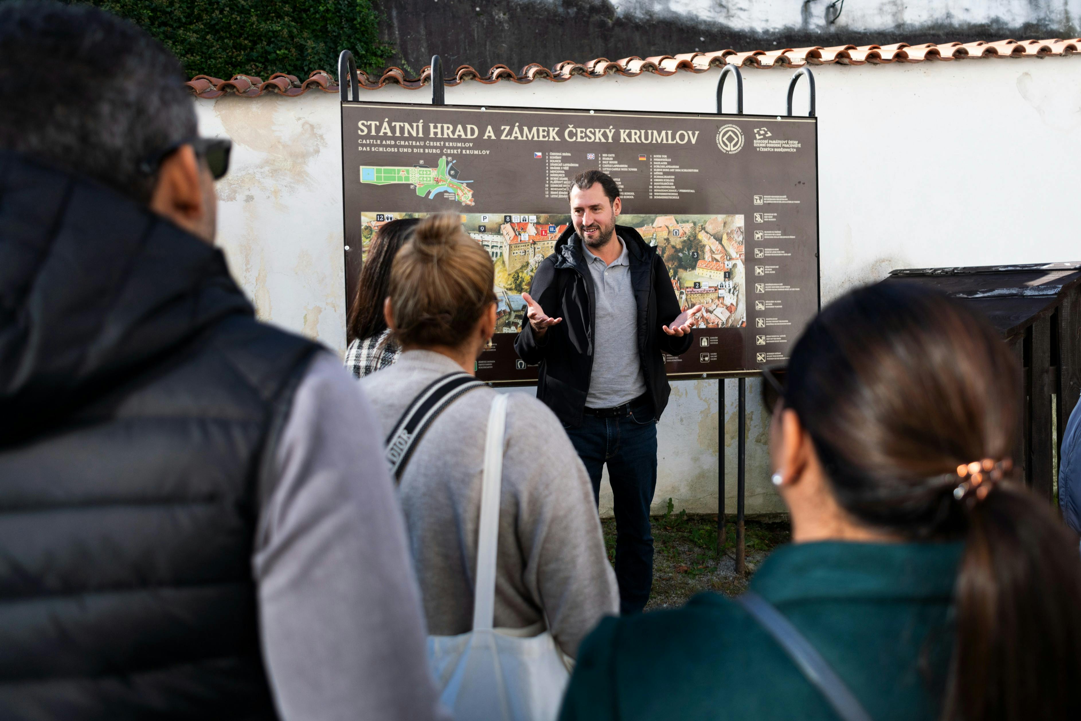 プラハ発：チェスキー・クルムロフへの1日旅行