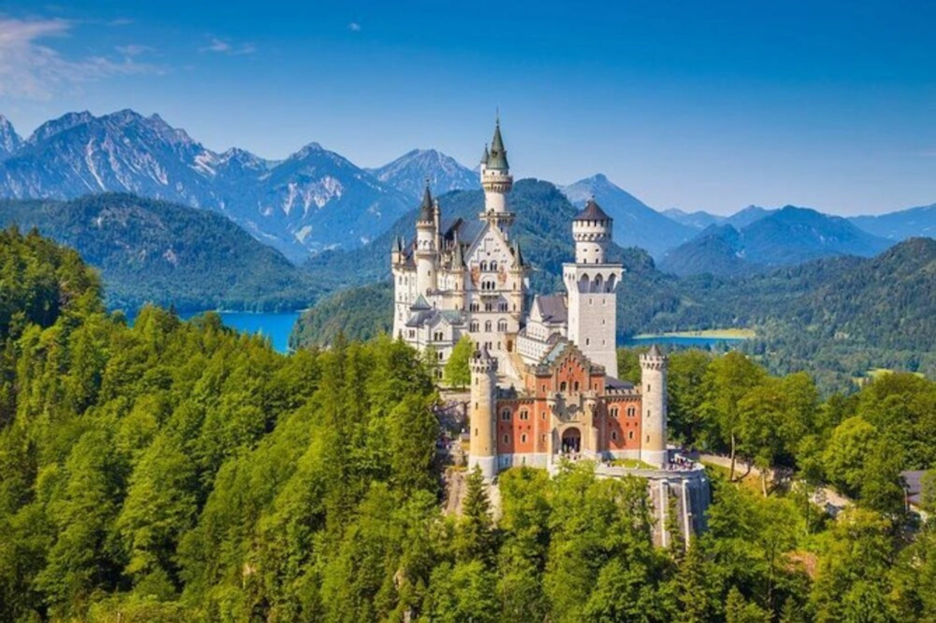 Neuschwanstein Castle, Ettal Abbey and Oberammergau