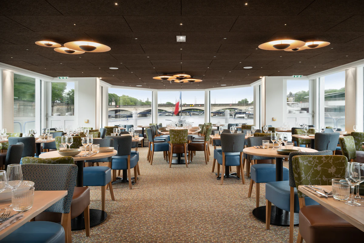 Seine River: 3-Course Gourmet Dinner Cruise by Le Capitaine Fracasse — 4