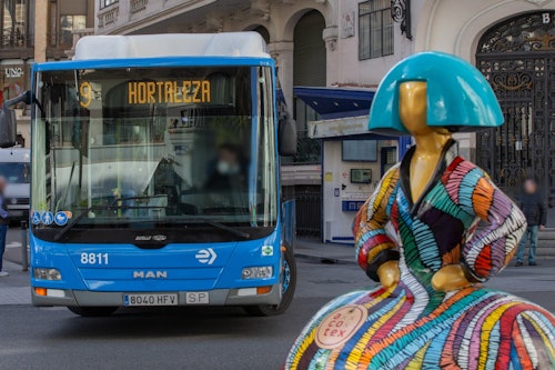 Madrid: Bus from Barajas Airport to Atocha Train Station