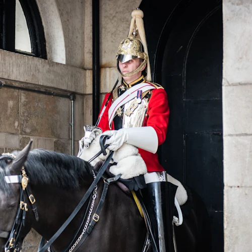 London: 30+ Top Sights Guided Walking Tour + St. Paul's Cathedral Entry - Photo 11