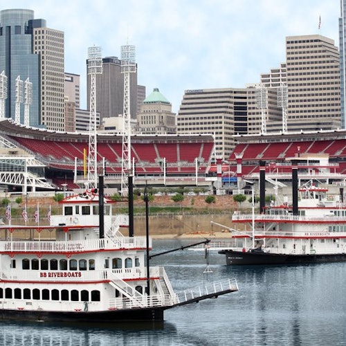 Crucero turístico por el centro histórico de Cincinnati