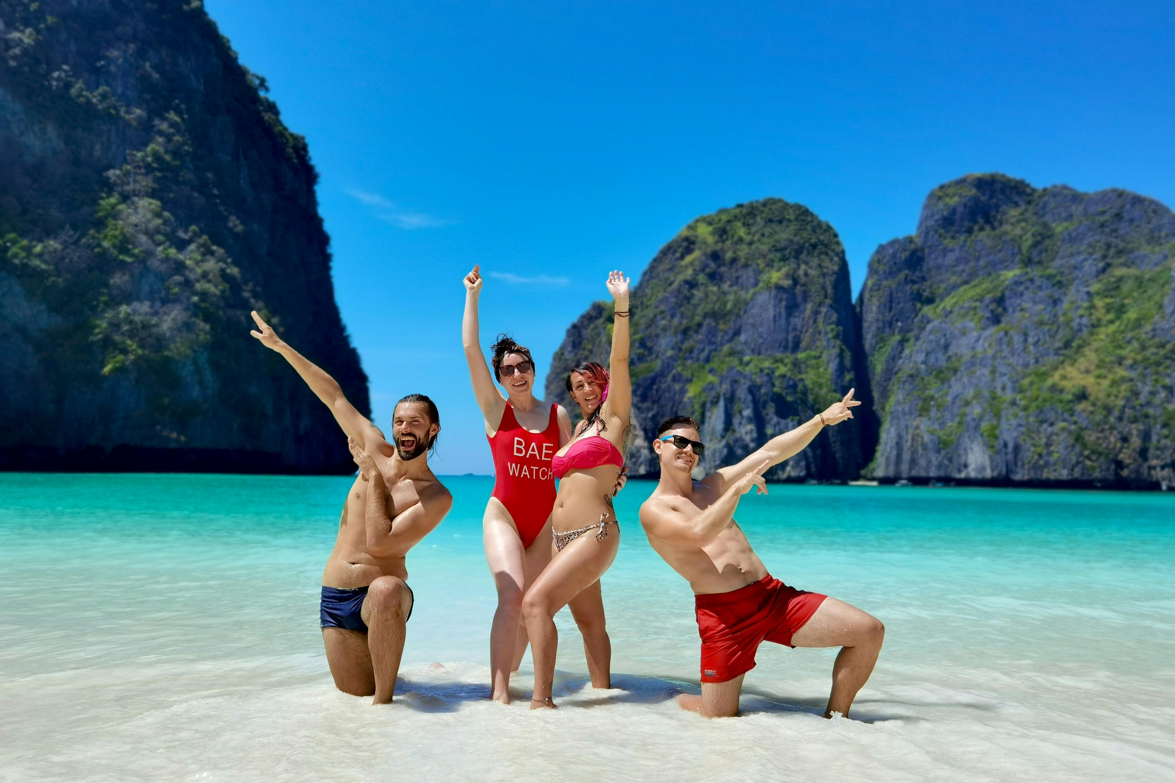 Maya Bay, διάσημη από την ταινία "The Beach" με τον Leonardo DiCaprio