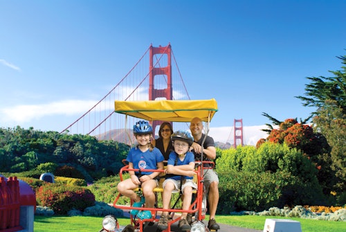 San Francisco: Surrey Bike Rental in Golden Gate Park