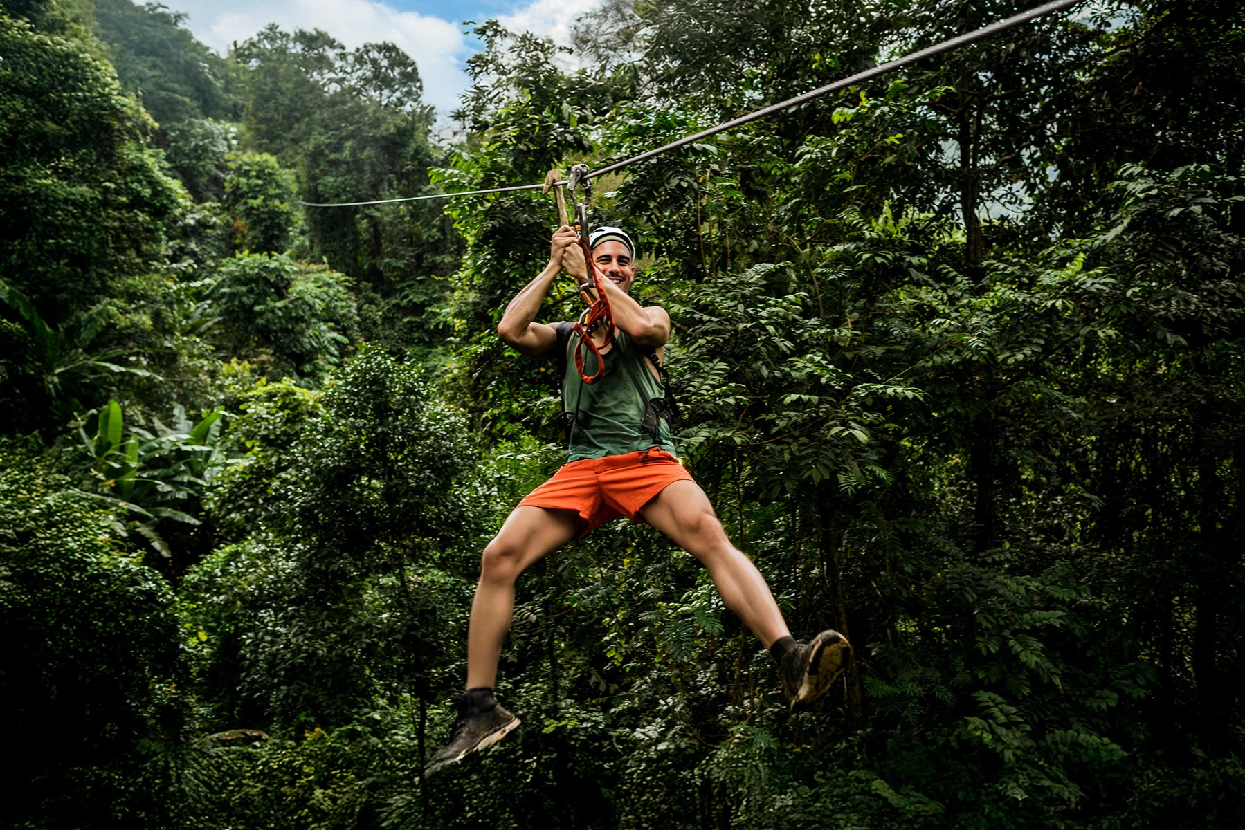 KUZÁ Beach & Adventure Park: Deluxe Pass + Zipline Experience