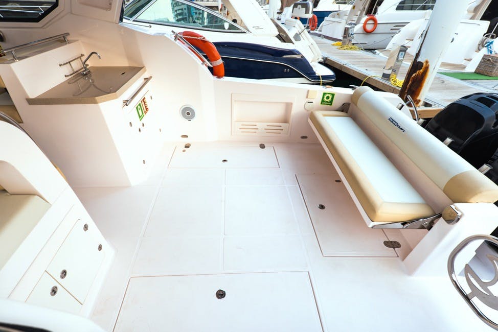 Centaurus Charter - 36 Ft Yacht - Thunder