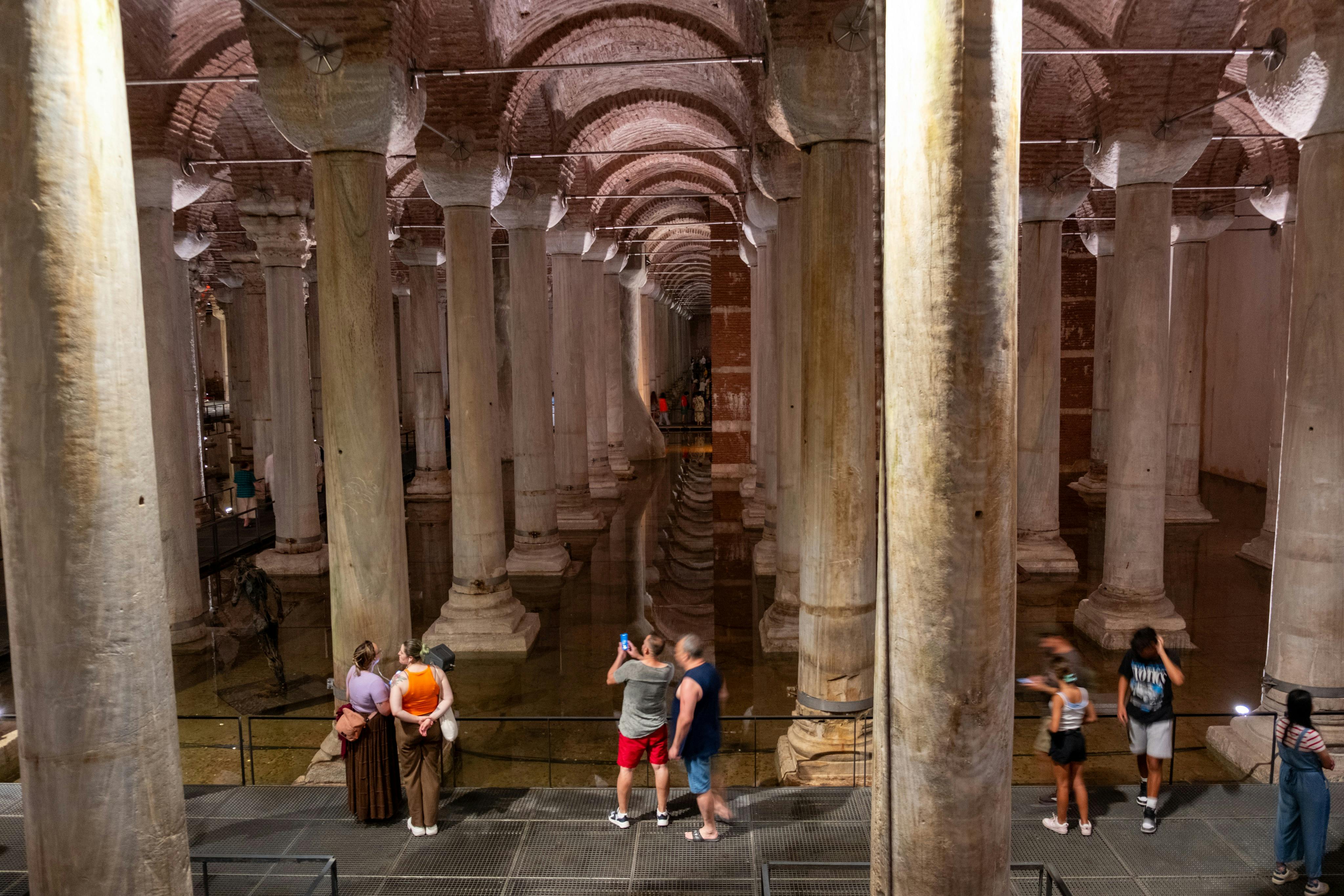 Στήλες Βασιλικής Κινστέρνας